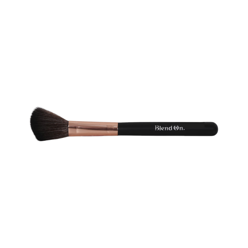 BLEND ON CUT BLUSH BRUSH | Best Price in Pakistan original skincare product Pakistan