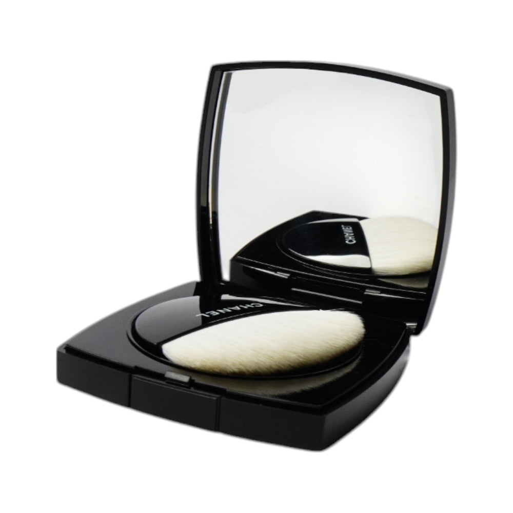 CHANEL POUDRE LUMIERE HIGHLIGHTING POWDER 10 IVORY GOLD 8.5G | Best Price in Pakistan original skincare product Pakistan