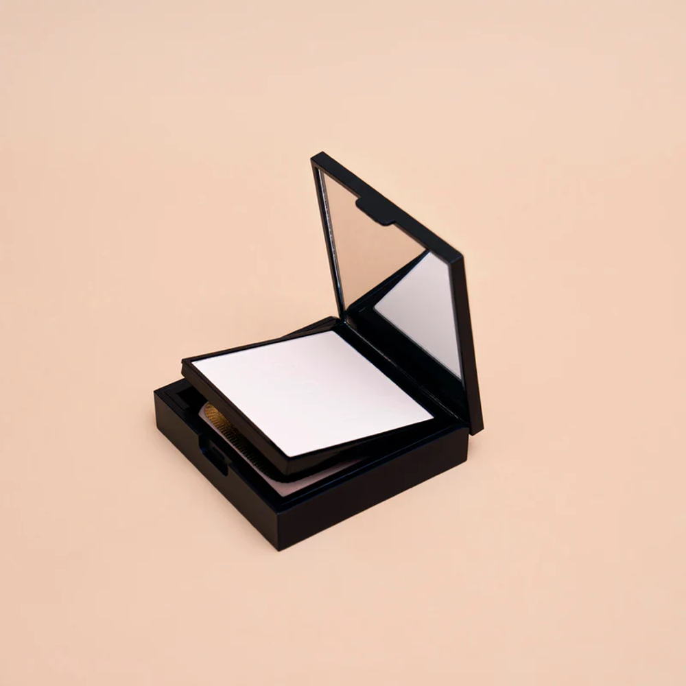 AMRIJ #02 ULTIMATE PRO WET&DRY COMPACT POWDER | Best Price in Pakistan original skincare product Pakistan