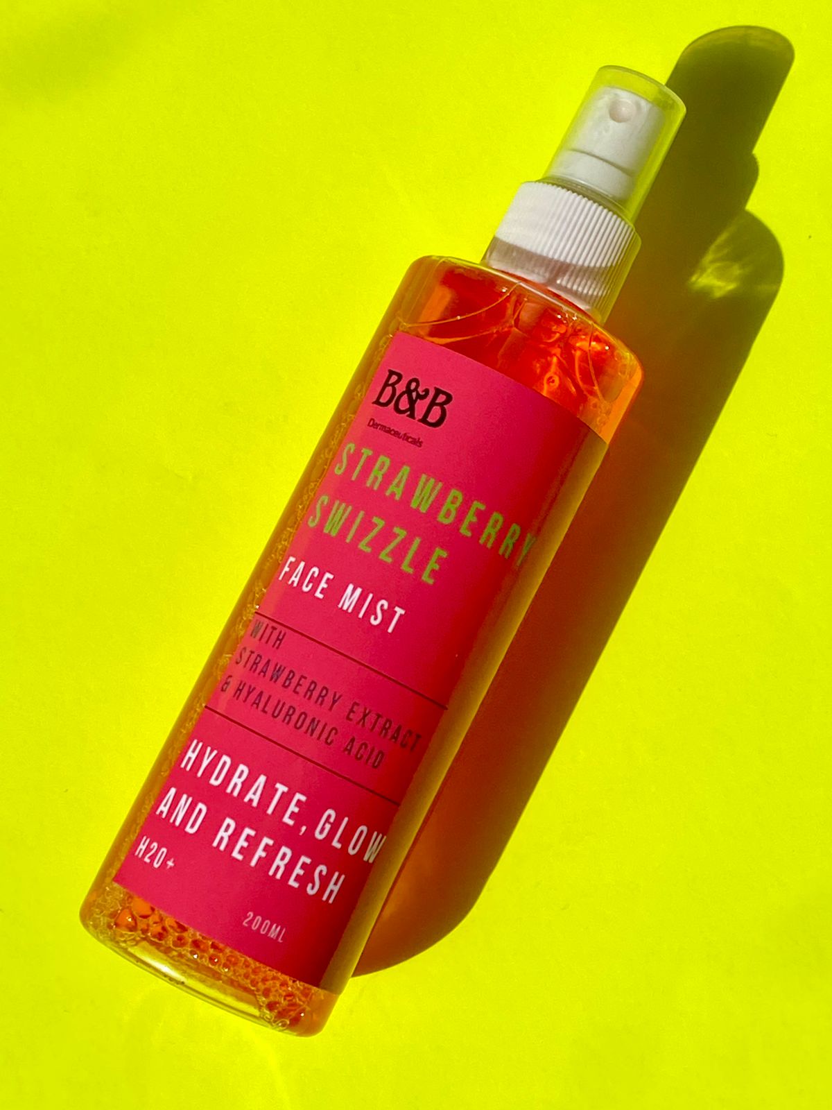 B&B Derma | Strawberry Swizzle | Strawberry Swizzle Face Mist On The Go 200Ml | Best Price in Pakistan original skincare product Pakistan مرکزی تصویر